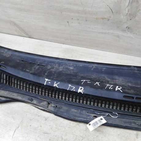 dekorativnaia-nakladka-zabo-dozdevik-vodootvodiashhii-shhitok-pravyi-toyota-corolla-ix-e120-e130-art-62896-big-3