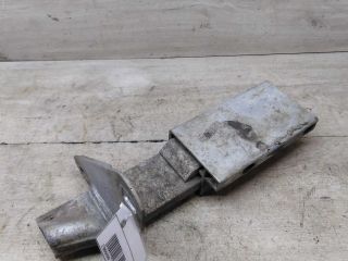 kronstein-krepleniia-zadnego-bampera-pravyi-audi-a4-b5-art-63572