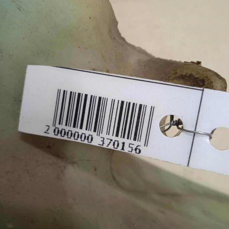 bacok-omyvatelia-lobovogo-stekla-audi-a4-b5-art-63902-big-4