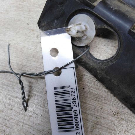 kronstein-zadnii-pravyi-krepleniia-bampera-renault-logan-art-64209-big-2