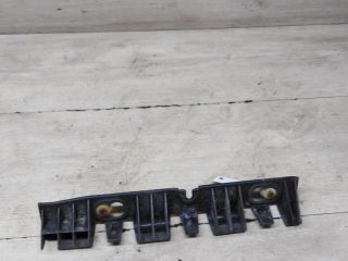 kronstein-zadnii-levyi-krepleniia-bampera-renault-logan-art-64210