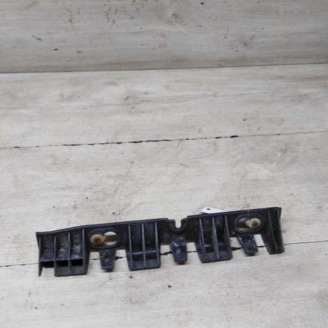 kronstein-zadnii-levyi-krepleniia-bampera-renault-logan-art-64210-big-0