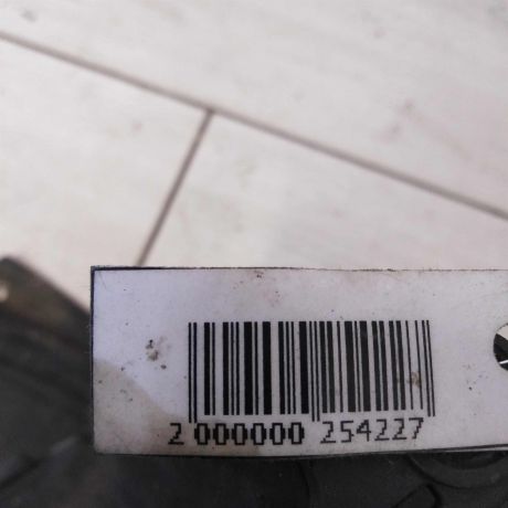 bamper-perednii-volkswagen-passat-b6-art-65681-big-4