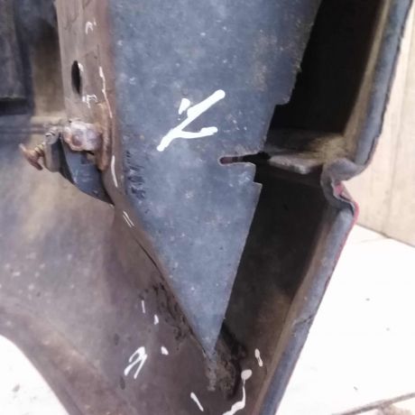 bamper-perednii-volkswagen-transporter-t4-defekty-art-65689-big-4