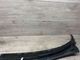 dekorativnaia-nakladka-zabo-dozdevik-vodootvodiashhii-shhitok-pravaia-storona-chevrolet-aveo-t200-xetcbek-art-66269