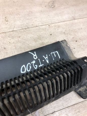 dekorativnaia-nakladka-zabo-dozdevik-vodootvodiashhii-shhitok-pravaia-storona-chevrolet-aveo-t200-xetcbek-art-66269-big-2