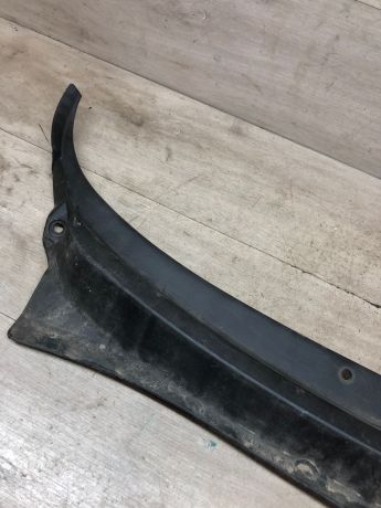 dekorativnaia-nakladka-zabo-dozdevik-vodootvodiashhii-shhitok-pravaia-storona-chevrolet-aveo-t200-xetcbek-art-66269-big-3