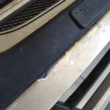 bamper-perednii-hyundai-getz-restailing-defekty-na-foto-art-67400-big-3