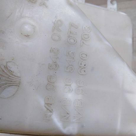 bacok-omyvatelia-lobovogo-stekla-chevrolet-aveo-t250-art-67437-big-3