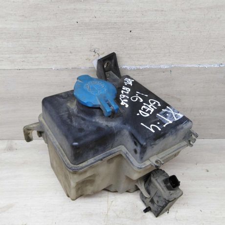 bacok-omyvatelia-lobovogo-stekla-hyundai-getz-art-74715-big-0