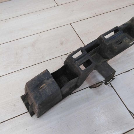 usilitel-zadnego-bampera-lada-largus-art-76381-big-1