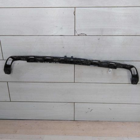 kronstein-centralnyi-krepleniia-zadnego-bampera-volkswagen-passat-b6-art-77228-big-0