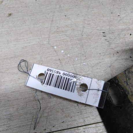 kronstein-krepleniia-bampera-perednii-pravyi-audi-80-b4-art-77250-big-3