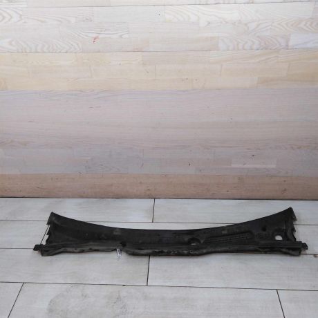 dekorativnaia-nakladka-zabo-dozdevik-vodootvodiashhii-shhitok-nissan-almera-ii-n16-art-77693-big-0