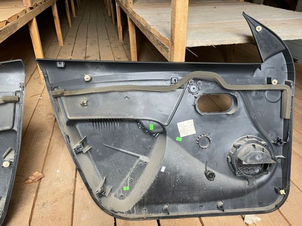 obsivka-dveri-komplekt-renault-sandero-i-art-78262-big-1