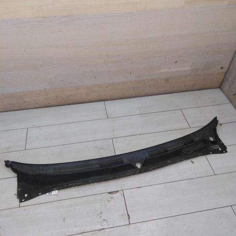 dekorativnaia-nakladka-zabo-dozdevik-vodootvodiashhii-shhitok-hyundai-sonata-4-ef-art-83064-big-0