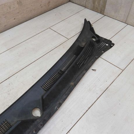 dekorativnaia-nakladka-zabo-dozdevik-vodootvodiashhii-shhitok-hyundai-sonata-4-ef-art-83064-big-3