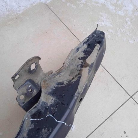 usilitel-perednego-bampera-volkswagen-bora-volkswagen-golf-4-art-83535-big-1