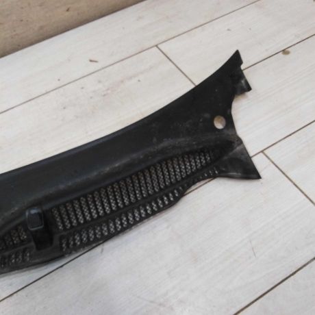 dekorativnaia-nakladka-zabo-dozdevik-vodootvodiashhii-shhitok-audi-a3-8l-art-83602-big-8