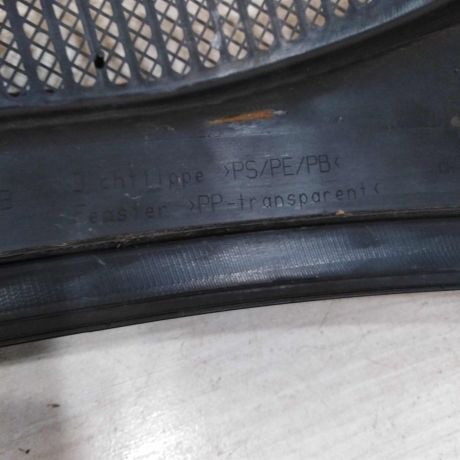 dekorativnaia-nakladka-zabo-dozdevik-vodootvodiashhii-shhitok-audi-a3-8l-art-83602-big-5