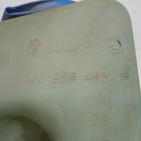 bacok-omyvatelia-universal-volkswagen-golf-4-art-83606-big-4