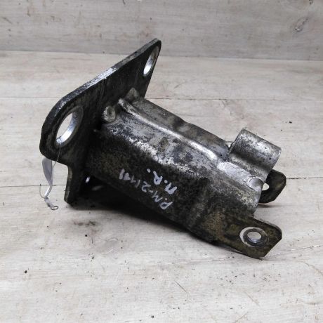 kronstein-usilitelia-perednego-bampera-pravyi-renault-megane-ii-art-85290-big-0