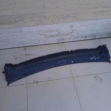 nakladka-dekorativnaia-zabo-dozdevik-vodootvodiashhii-shhitok-ford-focus-2-art-87216-big-0