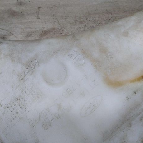 bacok-omyvatelia-stekla-ford-tourneo-connect-i-ford-transit-connect-i-do-rest-art-88203-big-3