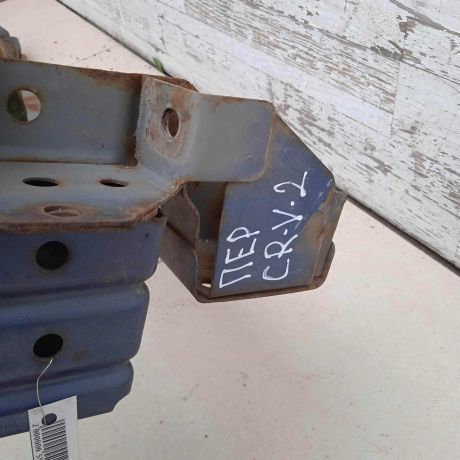 usilitel-bampera-perednii-honda-cr-v-ii-art-88371-big-3