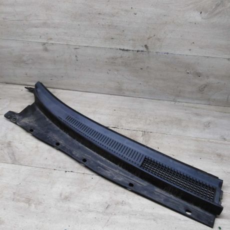 dekorativnaia-nakladka-pravaia-zabo-dozdevik-vodootvodiashhii-shhitok-hyundai-elantra-iii-art-89389-big-1