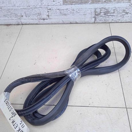 uplotnitel-dveri-skoda-yeti-i-dorestailing-art-89822-big-0