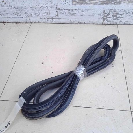 uplotnitel-dveri-skoda-yeti-i-dorestailing-art-89823-big-0