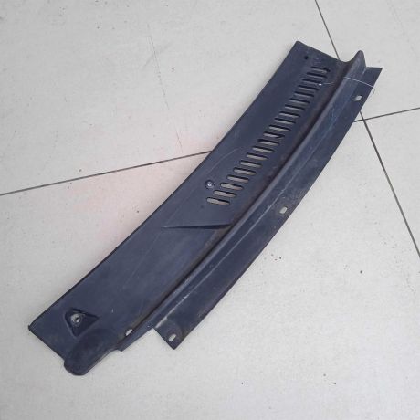 dekorativnaia-nakladka-pravaia-zabo-dozdevik-vodootvodiashhii-shhitok-geely-ck-otaka-i-art-90085-big-0