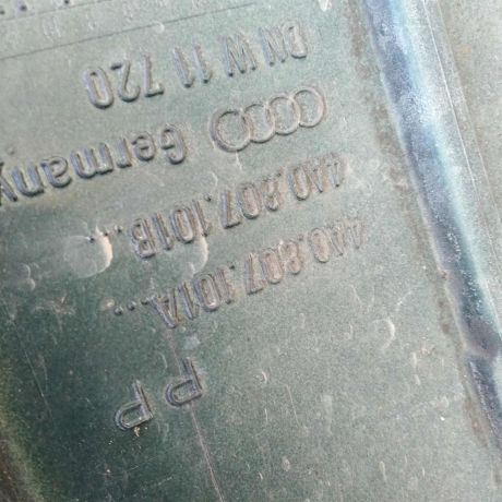 bamper-perednii-audi-100-c4-defekt-art-91535-big-5