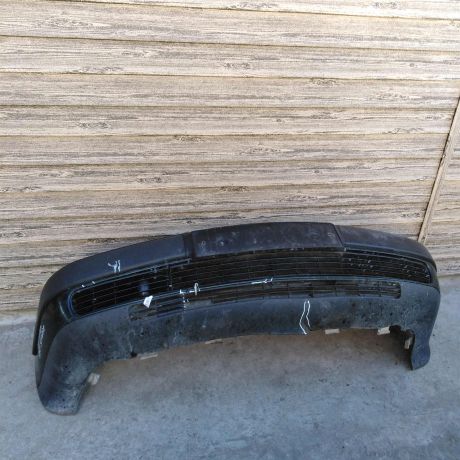 bamper-perednii-audi-100-c4-defekt-art-91535-big-3
