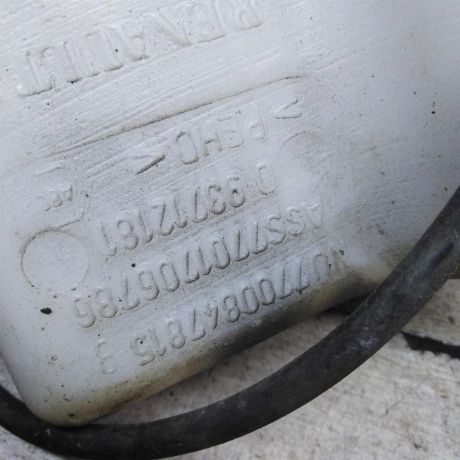 bacok-omyvatelia-stekla-renault-clio-ii-art-91588-big-2