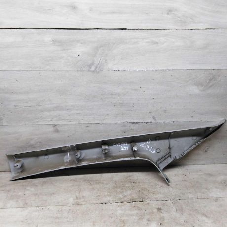 obsivka-stoiki-salona-pravaia-nakladka-ford-focus-ii-art-91884-big-2