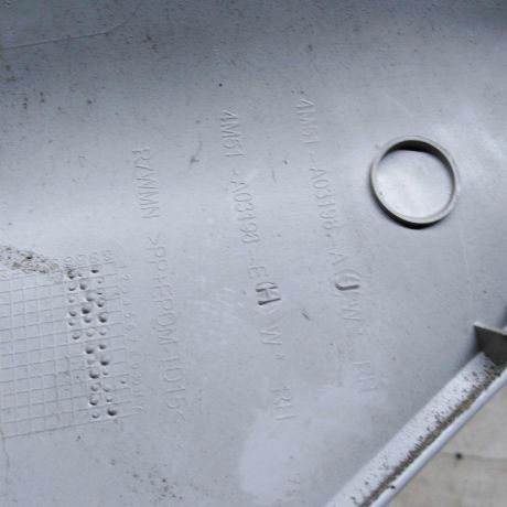 obsivka-stoiki-salona-pravaia-nakladka-ford-focus-ii-art-91884-big-3