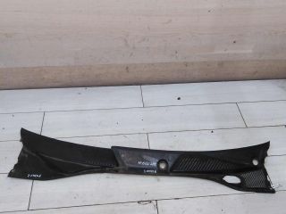 dekorativnaia-nakladka-zabo-dozdevik-vodootvodiashhii-shhitok-renault-clio-ii-art-92145