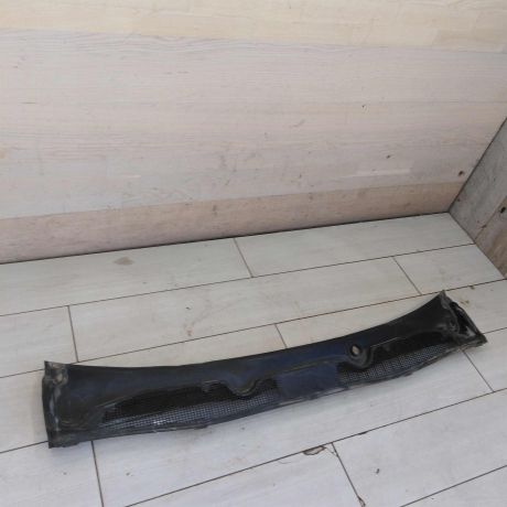 dekorativnaia-nakladka-zabo-dozdevik-vodootvodiashhii-shhitok-renault-megane-iii-art-92195-big-0