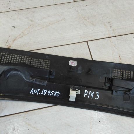 dekorativnaia-nakladka-zabo-dozdevik-vodootvodiashhii-shhitok-renault-megane-iii-art-92195-big-3