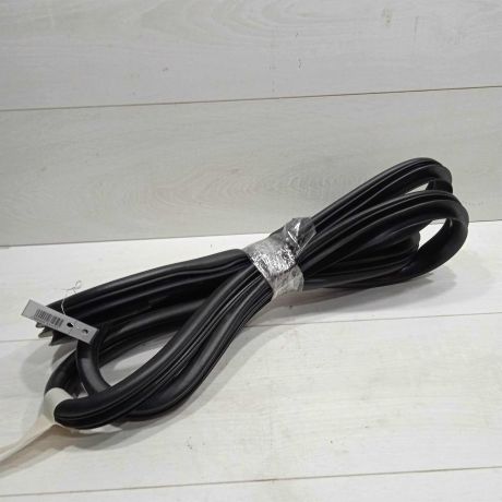 uplotnitel-dveri-zadnii-pravyi-hyundai-ix35-i-art-93107-big-0