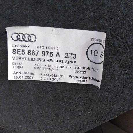 obsivka-kryski-bagaznika-audi-a4-b6-art-93140-big-1
