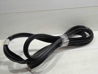 uplotnitel-dveri-perednii-pravyi-hyundai-ix35-i-art-93277