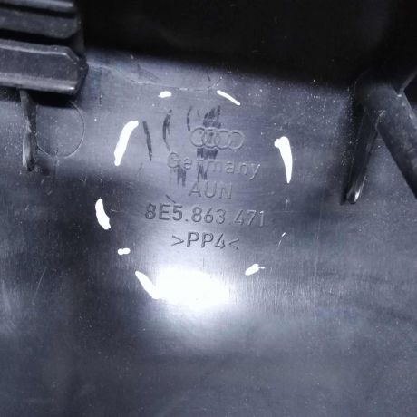 obsivka-bagaznika-nakladka-zadniaia-sedan-audi-a4-b6-art-94438-big-2
