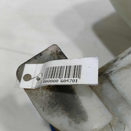 bacok-omyvatelia-lobovogo-stekla-audi-a6-c4-audi-100-c4-art-94891-big-3