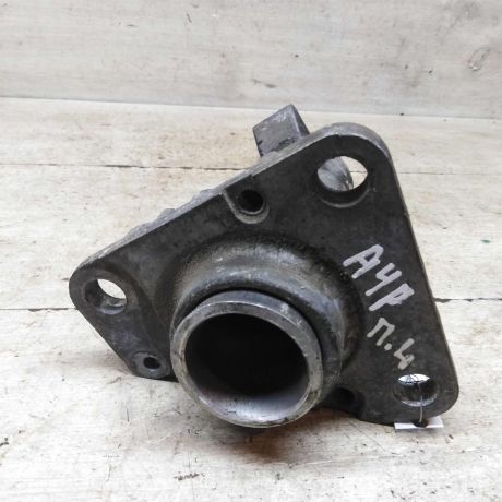 kronstein-krepleniia-perednego-bampera-levyi-audi-a4-b6-art-95115-big-3