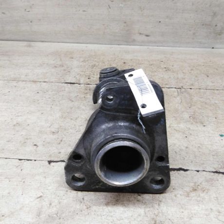 kronstein-krepleniia-perednego-bampera-levyi-audi-a4-b6-art-95118-big-2