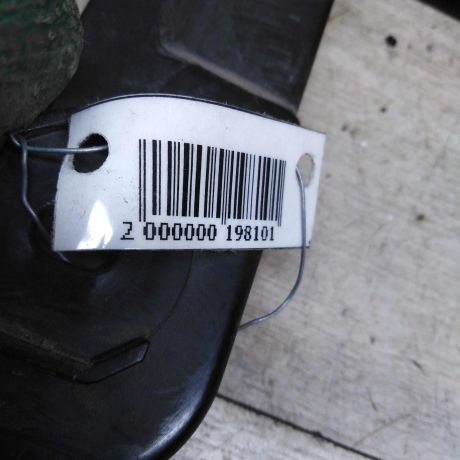 kronstein-krepleniia-zadnego-bampera-pravyi-sedan-volkswagen-passat-b6-art-95123-big-1