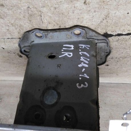 kronstein-pravyi-perednego-usilitelia-bampera-kia-ceed-i-art-97021-big-1